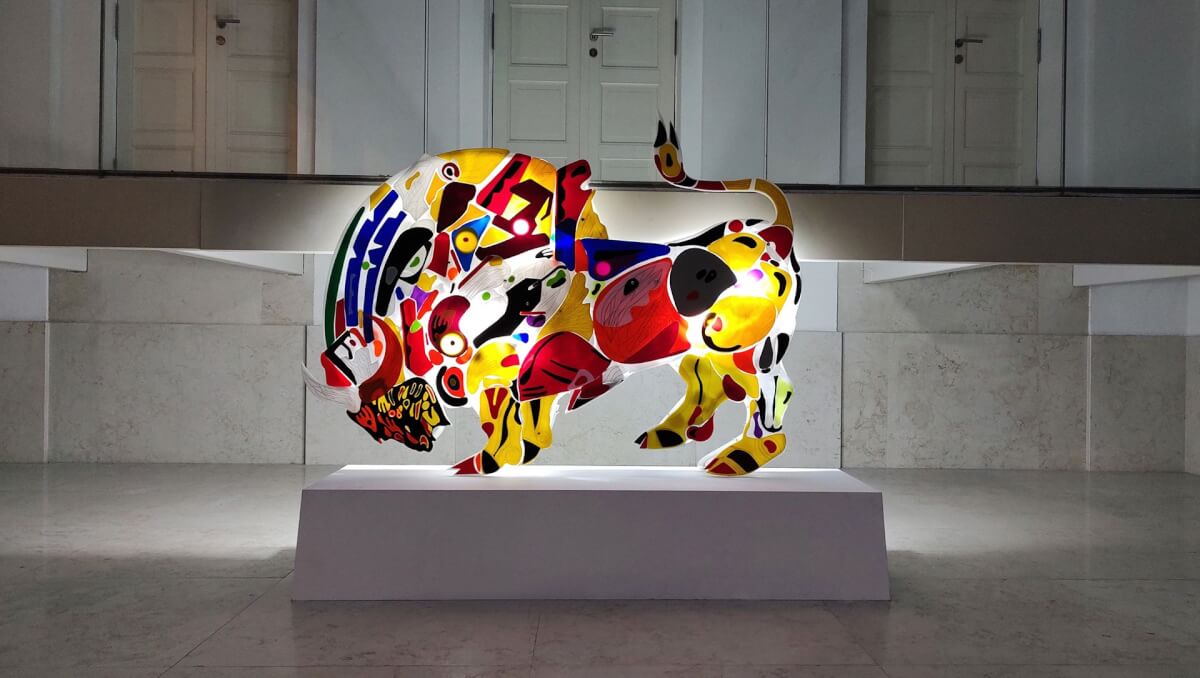 Infinity (Bull) light sculpture by Marko Gavrilovic, Kinoteka 2022